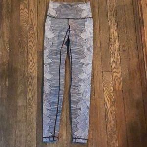 LULULEMON WU BEAUTIFUL DETAIL